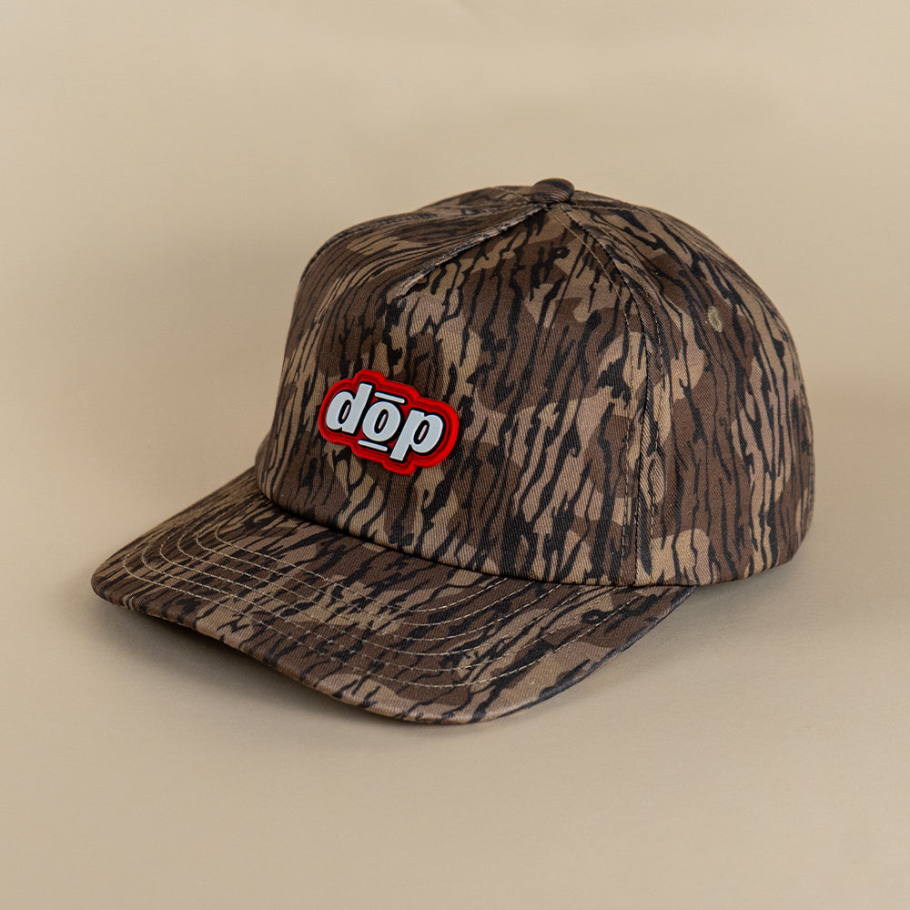 Angled view brown camouflage 5 panel dōp snapback cap.