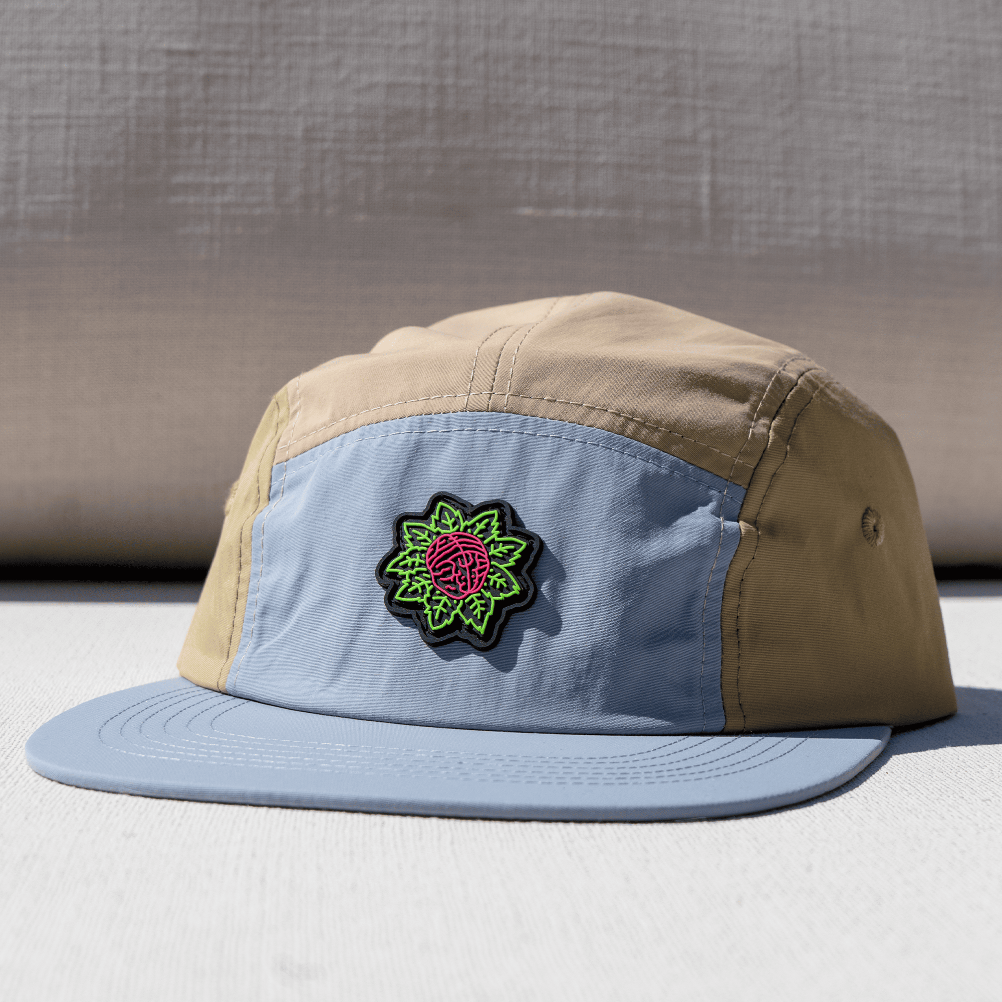 Unisex nylon snapback hat for streetwear and outdoor adventures